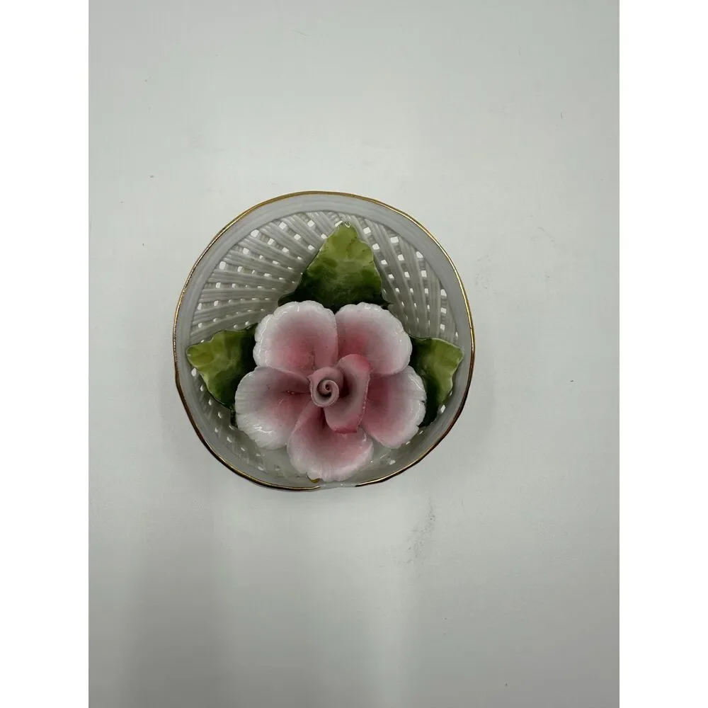 SUMI porcelain home